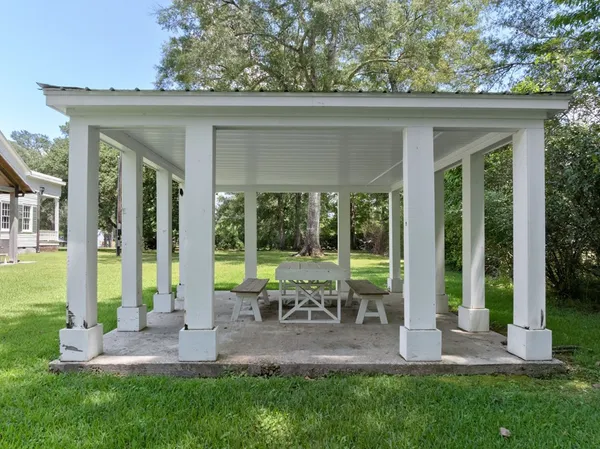 $549,000 | 304 3rd Street, Osyka, MS 39657