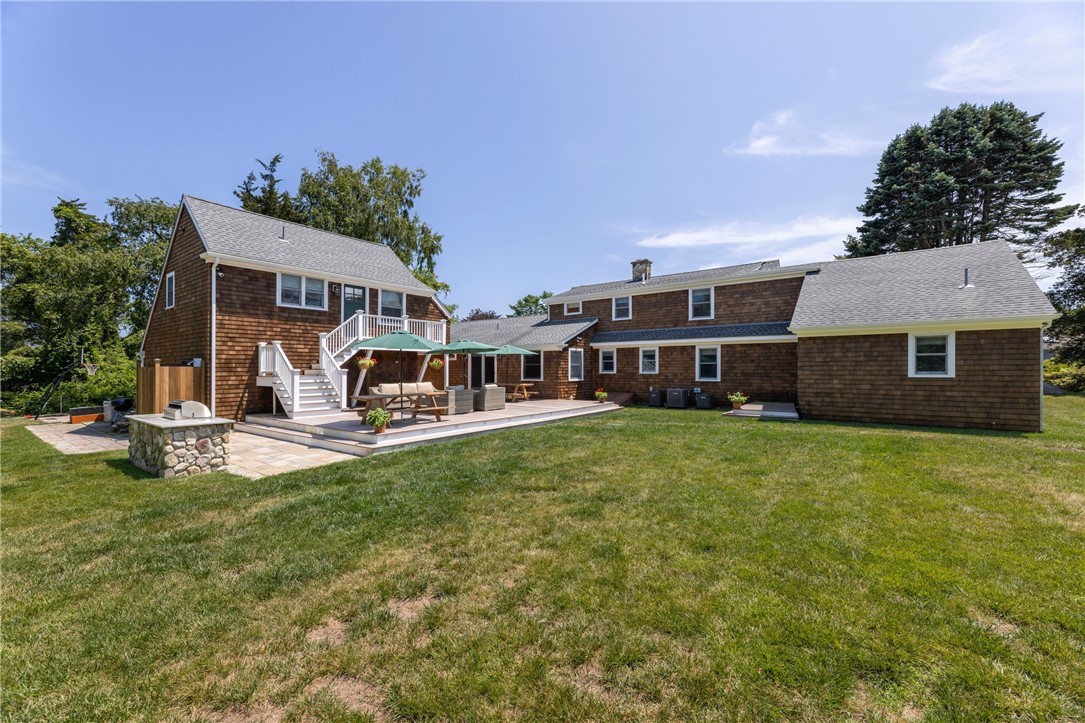 58 Chapman Road Westerly, RI 02891 - Photo 10 of 50