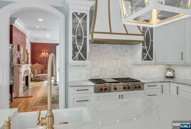 $3,700,000 | 505 Timberline Drive, Franklin Lakes, NJ 07417