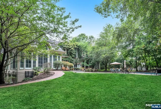 $3,700,000 | 505 Timberline Drive, Franklin Lakes, NJ 07417