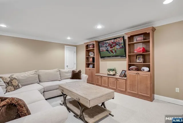 $3,700,000 | 505 Timberline Drive, Franklin Lakes, NJ 07417