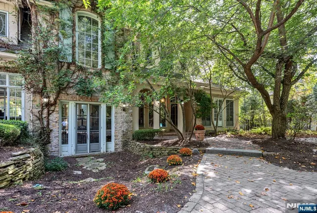$3,700,000 | 505 Timberline Drive, Franklin Lakes, NJ 07417
