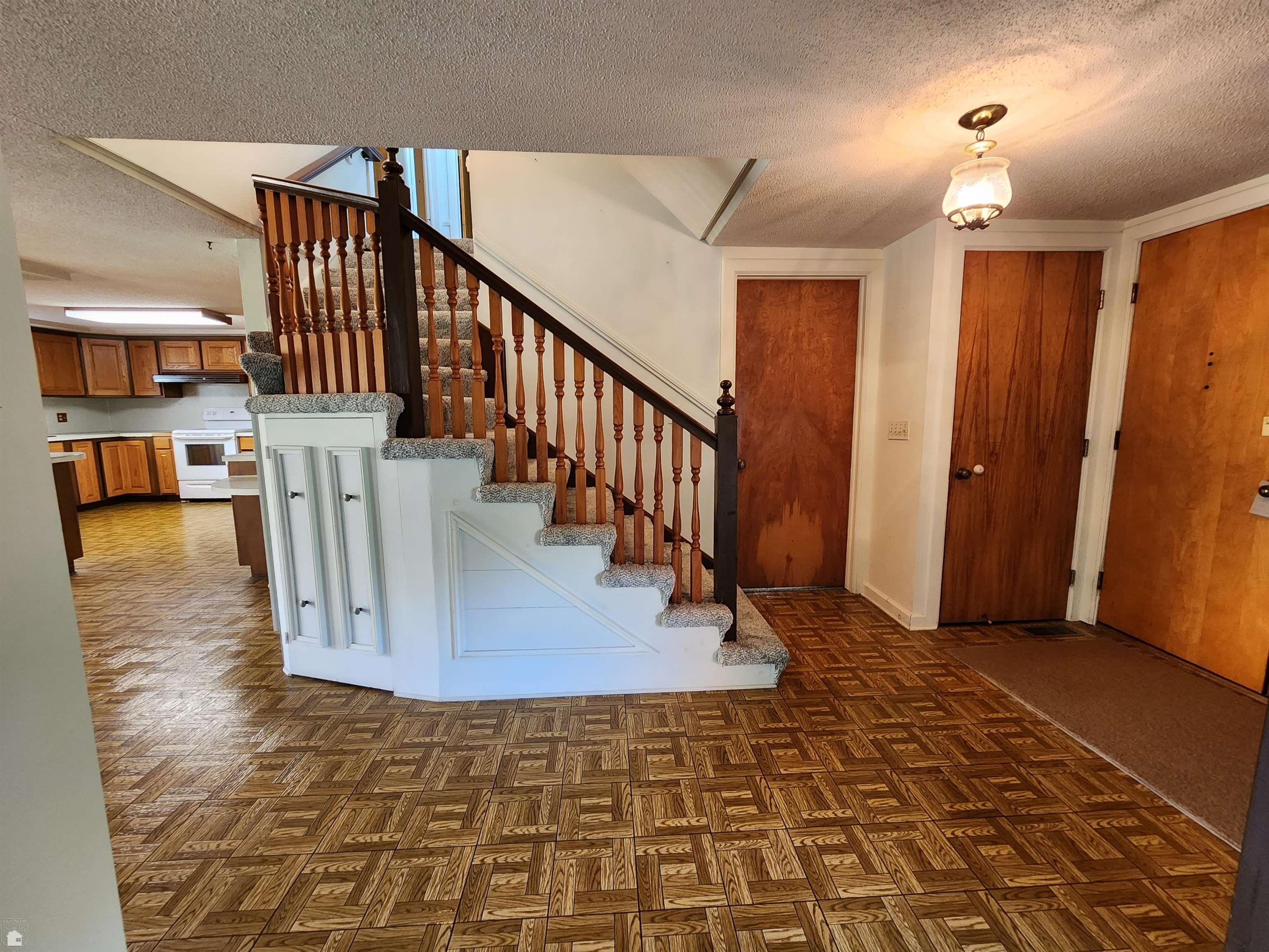 4410 Atkins Road Port Huron, MI 48060 - Photo 13 of 63 50094014-12.JPG
