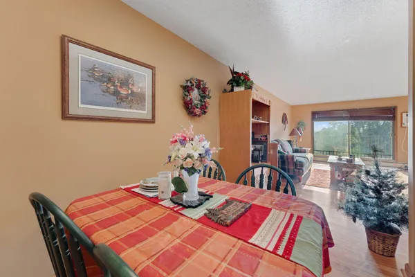 $169,500 | 1304 West Medicine Lake Drive, Unit 323, Plymouth, MN 55441