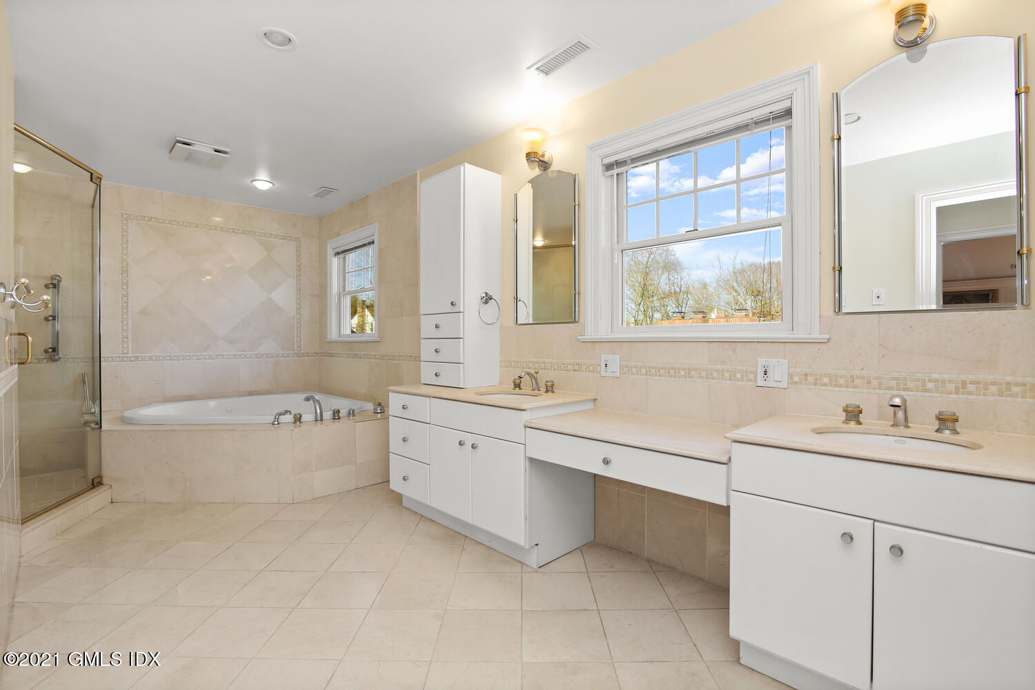 39 Lockwood Lane Riverside, CT 06878 - Photo 50 of 85 39 Lockwood Ln Riverside CT-large-054-05