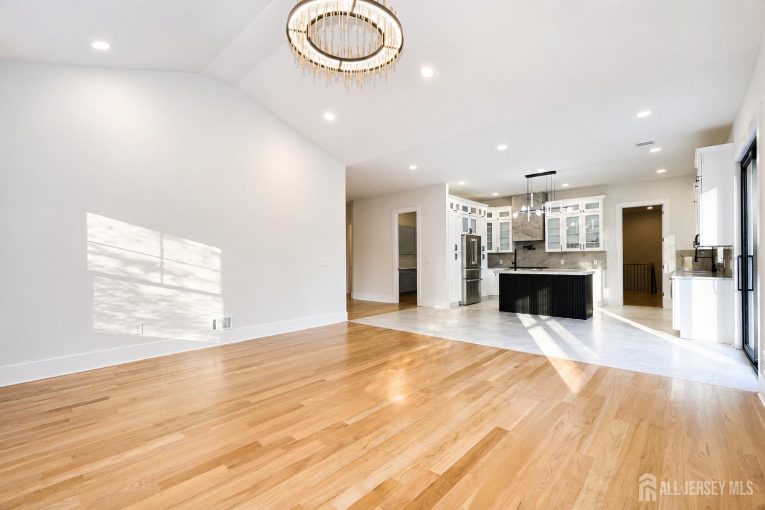 1684 Frank Street Edison, NJ 08820 - Photo 18 of 41