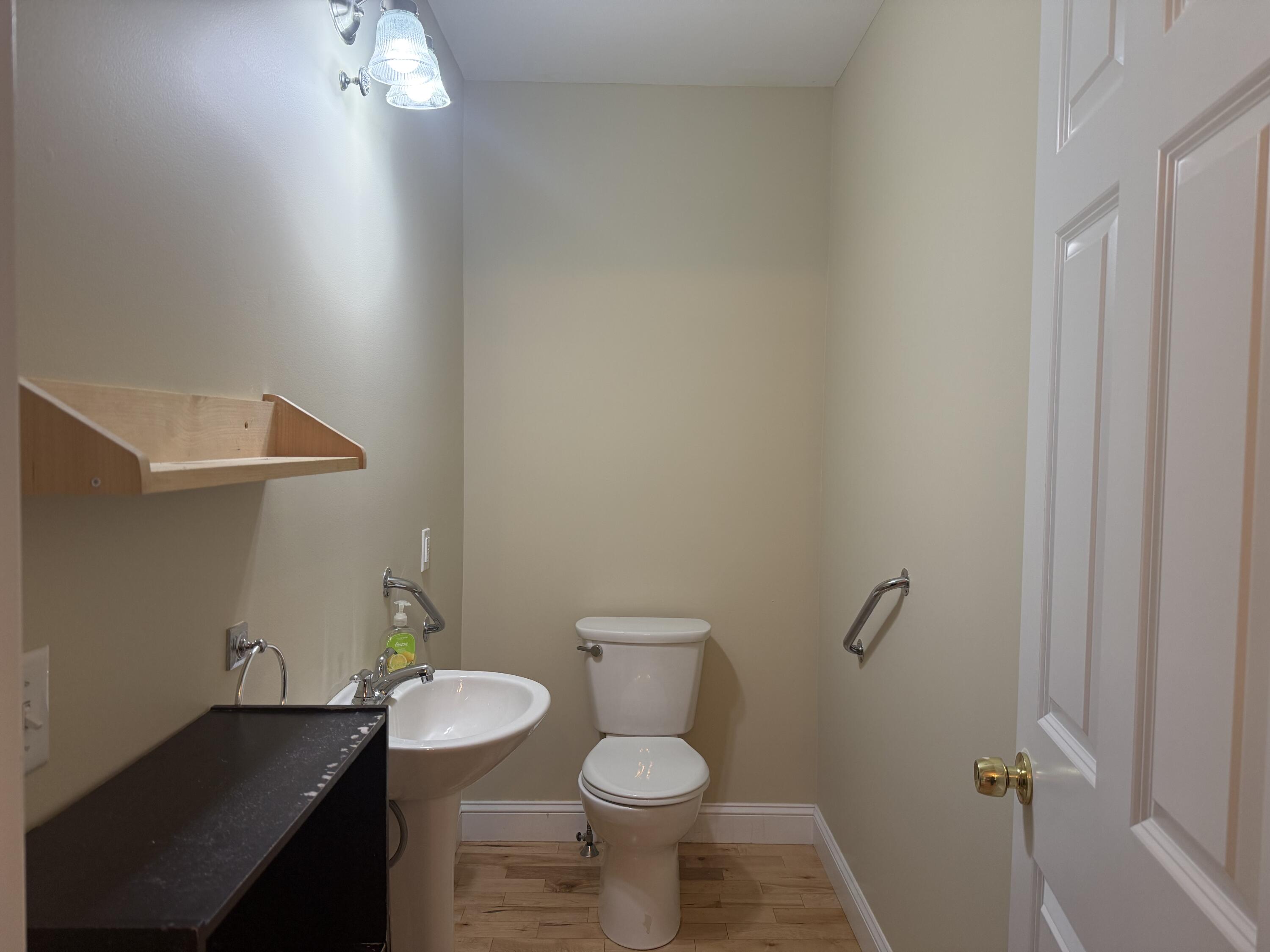 1434 Ohio Street, Unit 40 Bangor, ME 04401 - Photo 15 of 42 IMG_9940