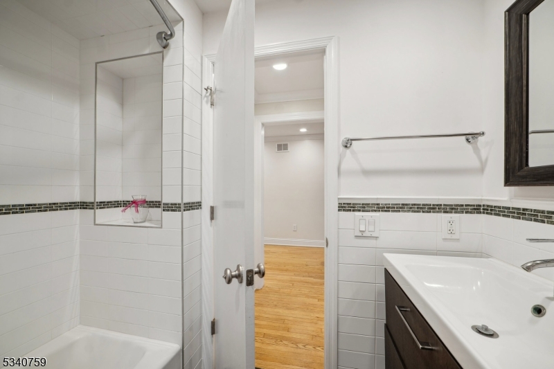 23 Undercliff Road Millburn, NJ 07041 - Photo 16 of 32