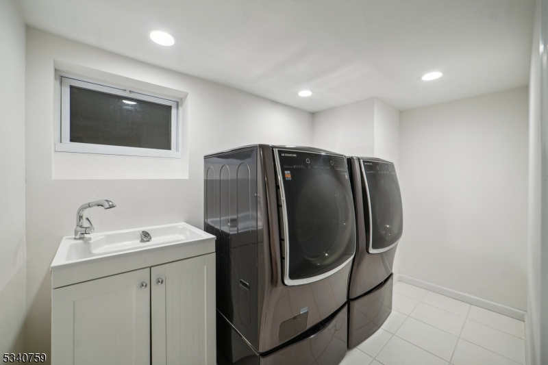 23 Undercliff Road Millburn, NJ 07041 - Photo 24 of 32