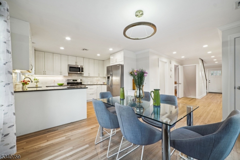 23 Undercliff Road Millburn, NJ 07041 - Photo 6 of 32