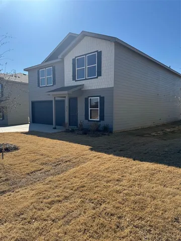 $2,300 | 216 Arbor Court, Granbury, TX 76048