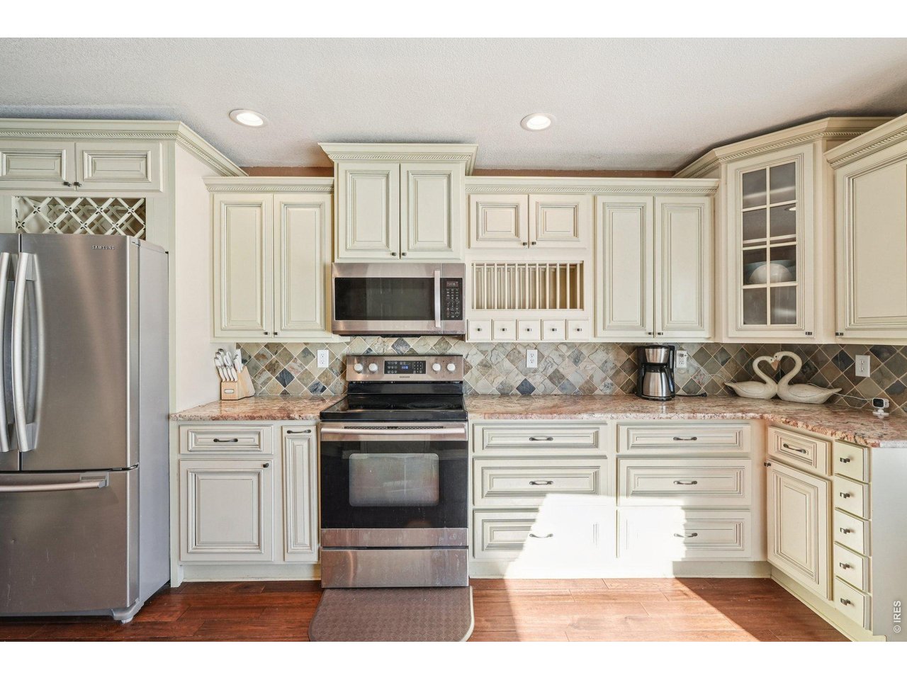 573 Empire Road Florissant, CO 80816 - Photo 14 of 47