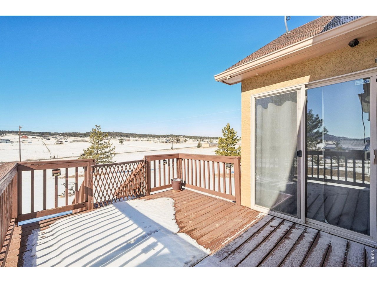 573 Empire Road Florissant, CO 80816 - Photo 4 of 47