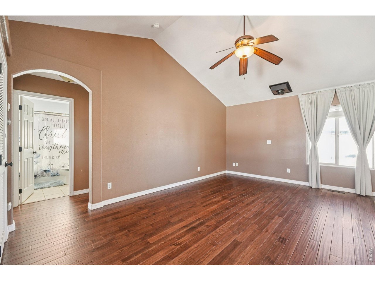 573 Empire Road Florissant, CO 80816 - Photo 8 of 47