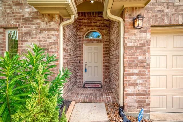 a view of entrance door of the house