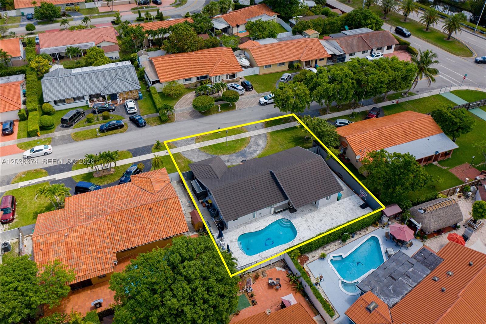 9724 Southwest 4th Terrace Miami, FL 33174 - Photo 37 of 41