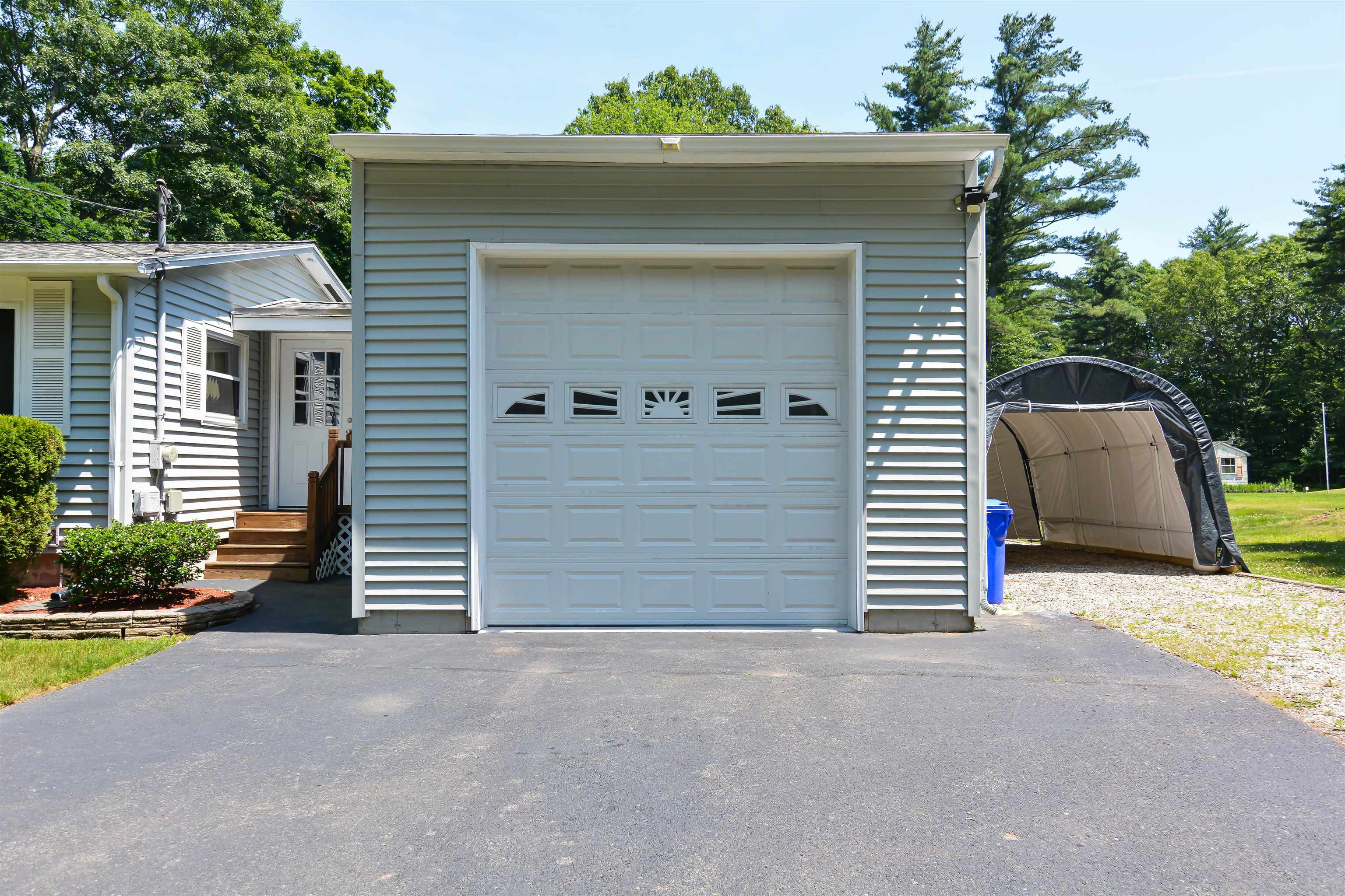 73 Brown Hill Road Hampstead, NH 03826 - Photo 2 of 41