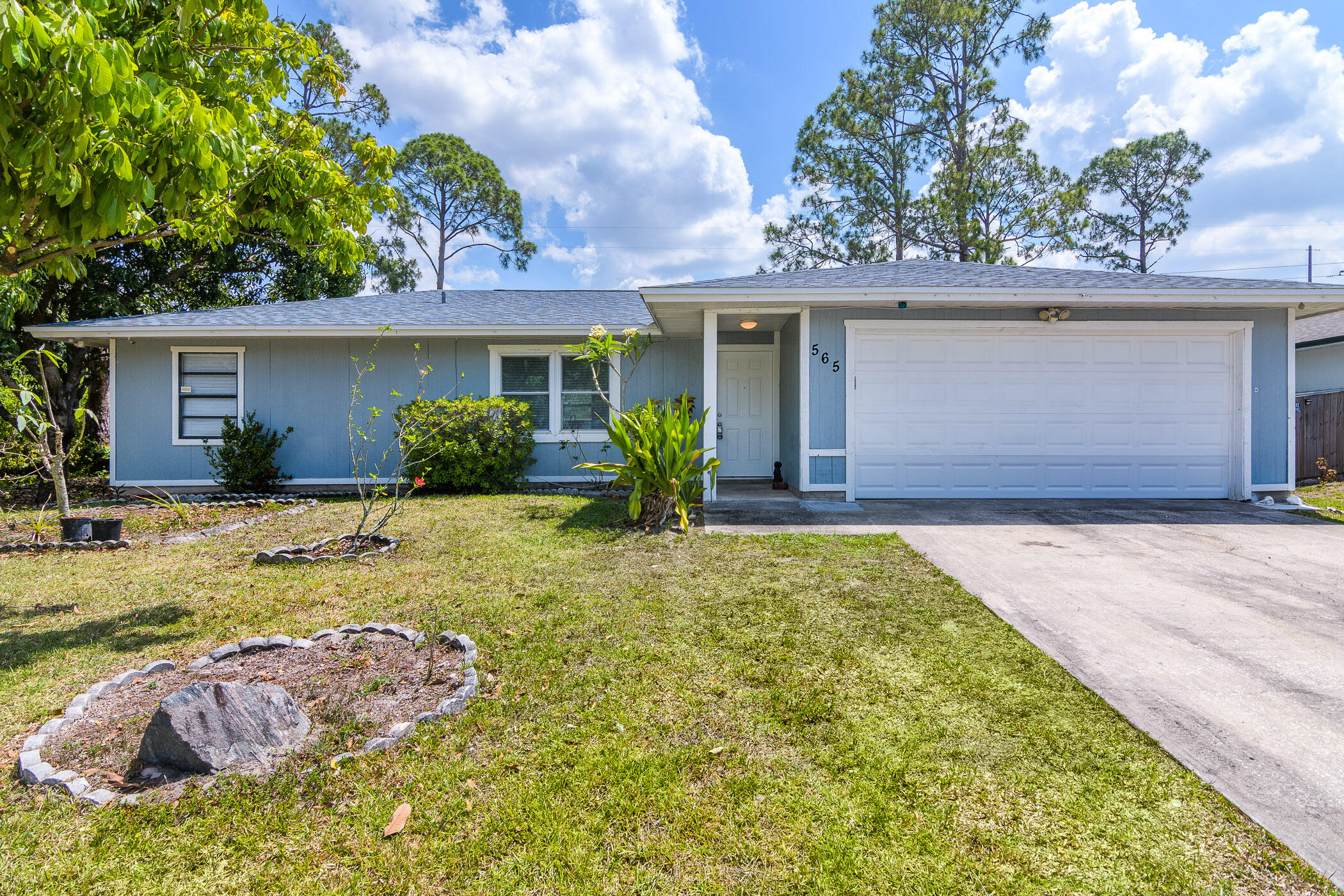 565 Town Road Southwest Palm Bay, FL 32908 - Photo 1 of 37 Welcome to 565 Town Rd