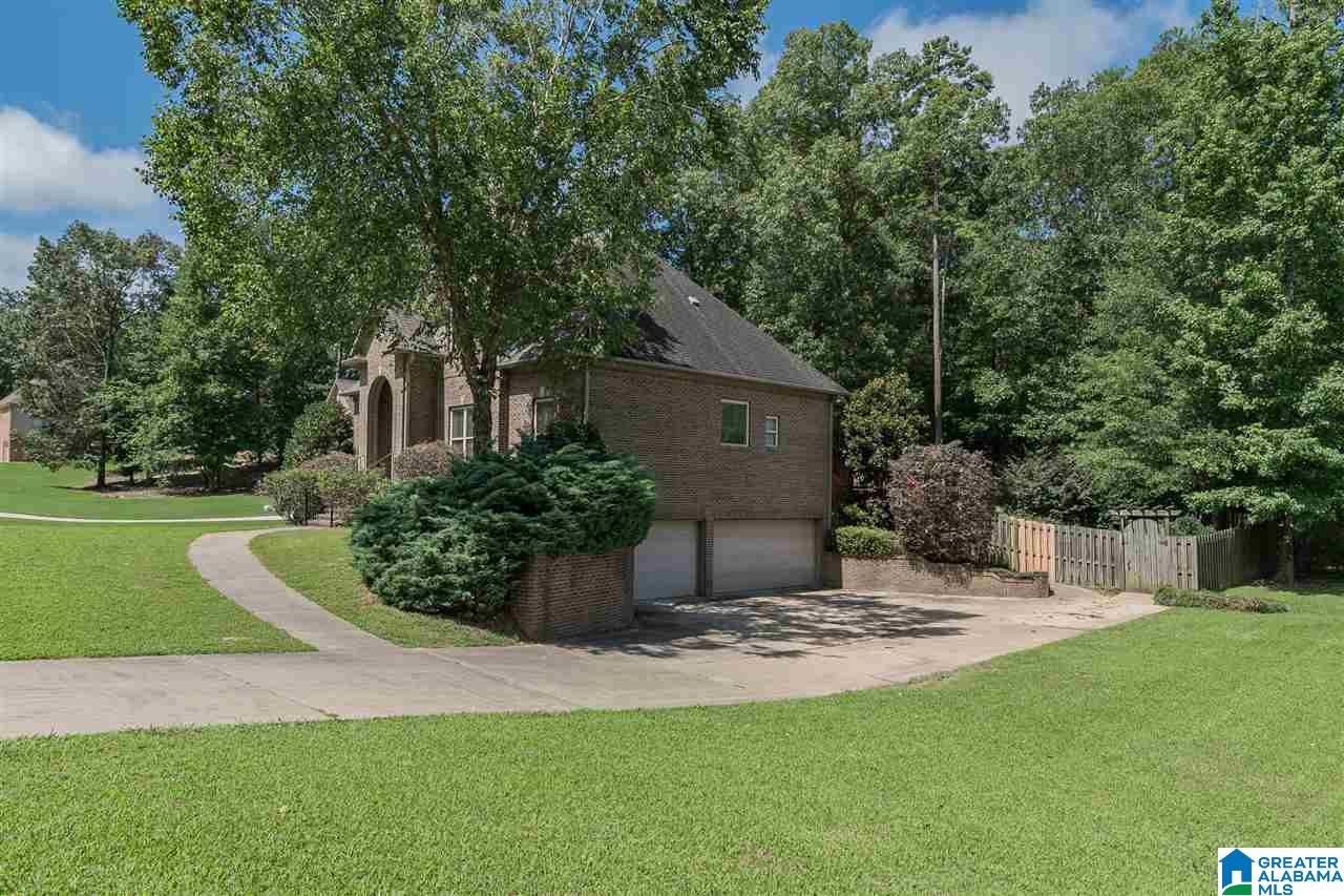 8451 Shady Trail Helena, AL 35022 - Photo 3 of 50