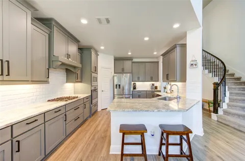 $610,000 | 2415 Flowering Brook Lane, Sugar Land, TX 77479
