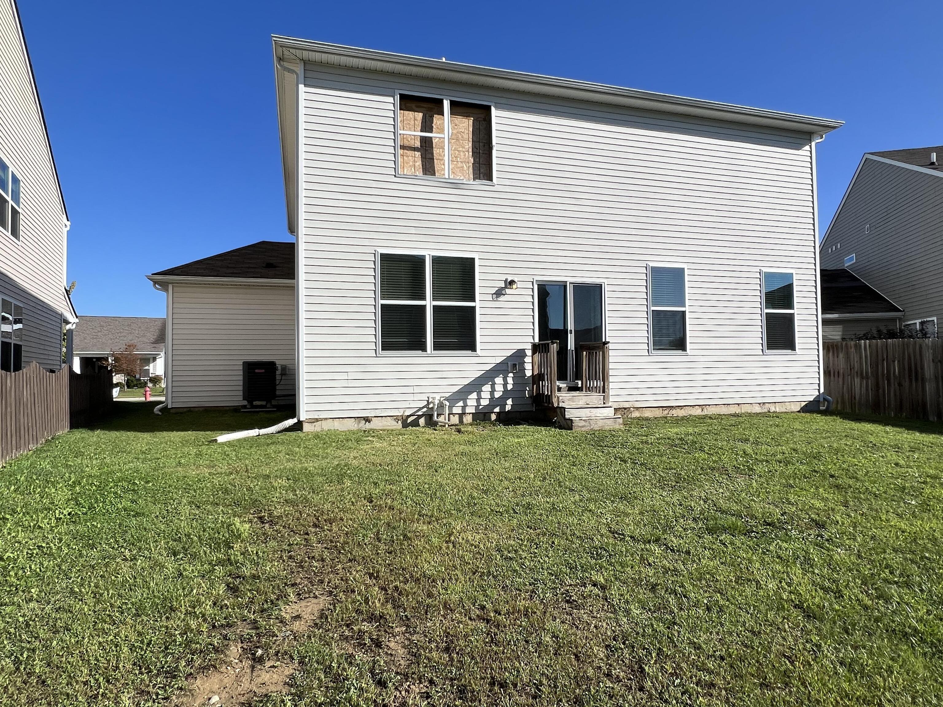5789 Waterstone Way Whitestown, IN 46075 - Photo 4 of 52