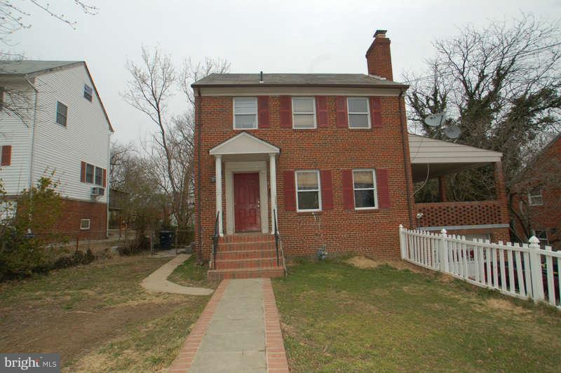 Exterior (Front)