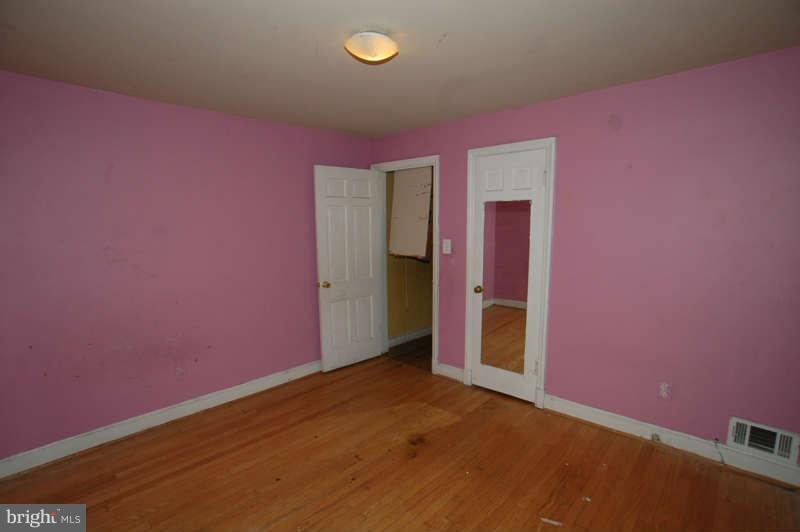 2006 Amherst Road Hyattsville, MD 20783 - Photo 11 of 30 Bedroom