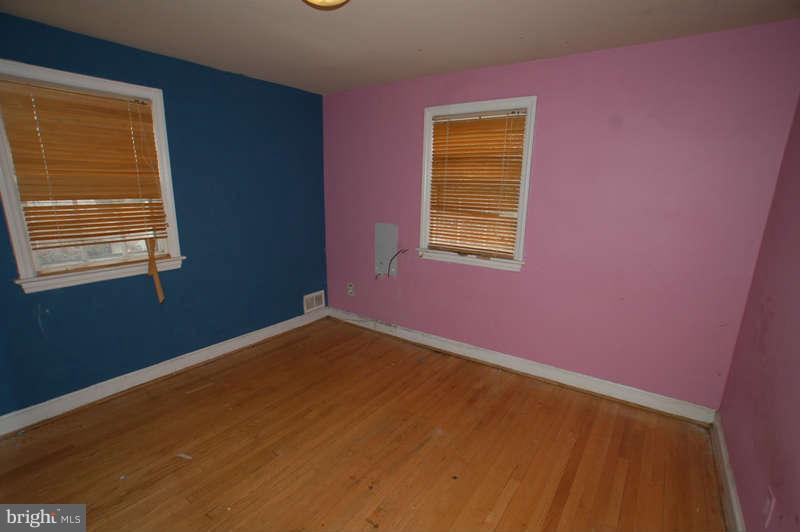 2006 Amherst Road Hyattsville, MD 20783 - Photo 12 of 30 Bedroom