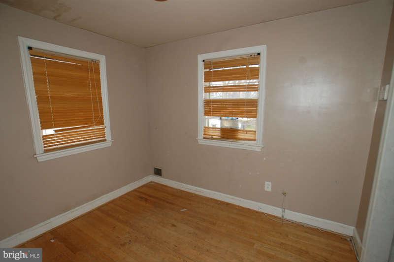 2006 Amherst Road Hyattsville, MD 20783 - Photo 13 of 30 Bedroom