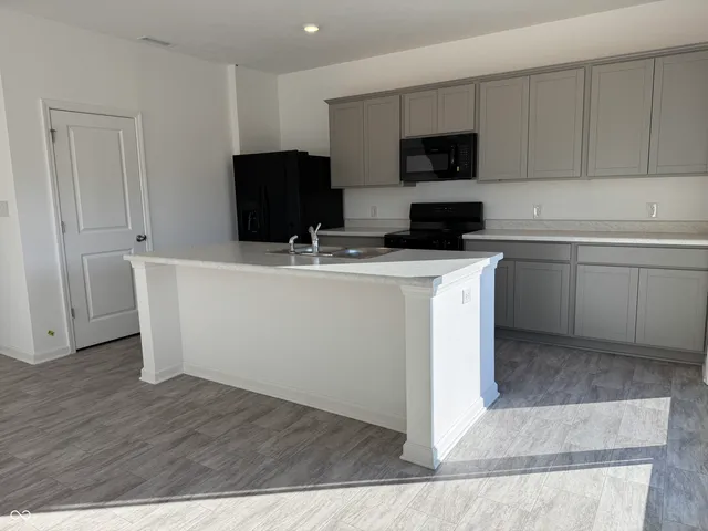 $319,995 | 1743 Creek Bed Lane, Pendleton, IN 46064