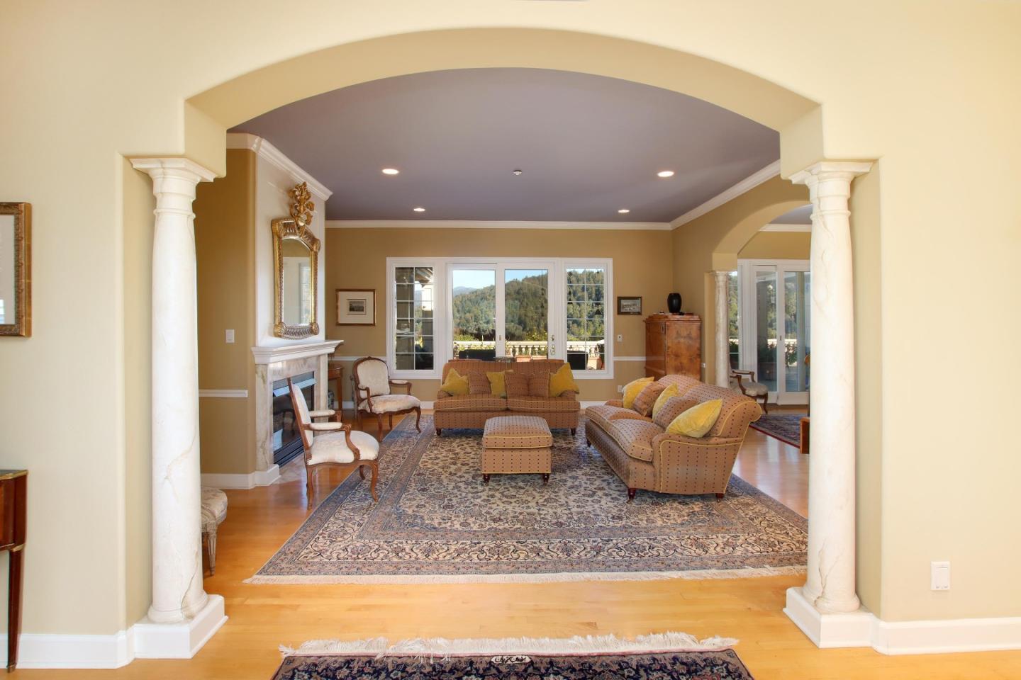 344 Los Robles Road Soquel, CA 95073 - Photo 6 of 76 a living room with furniture and a dining table