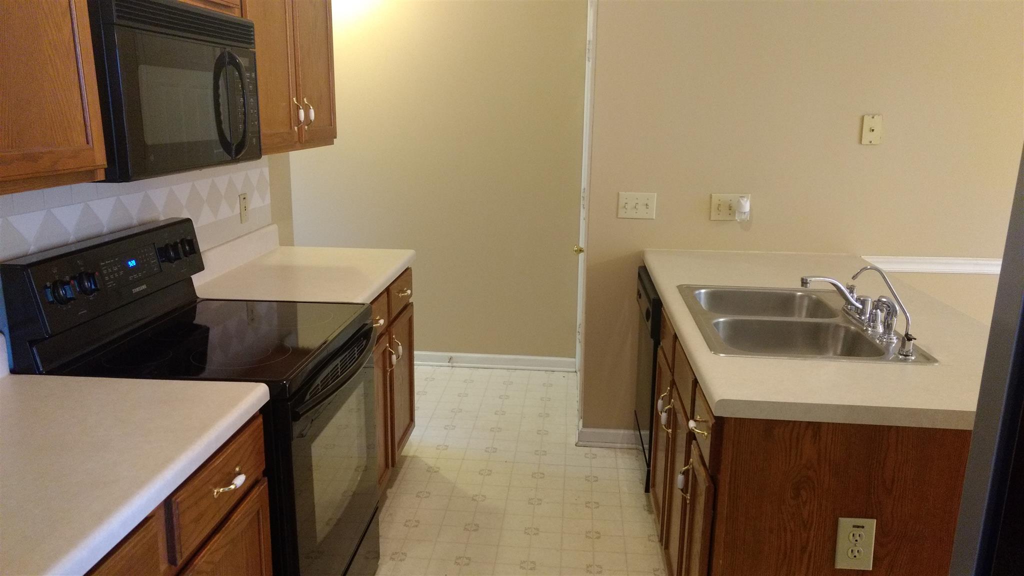 1681 Windriver Road Clarksville, TN 37042 - Photo 5 of 19 Gallery Image 5