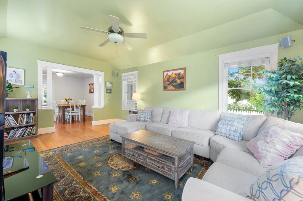 16 Nason Road Swampscott, MA 01907 - Photo 9 of 41