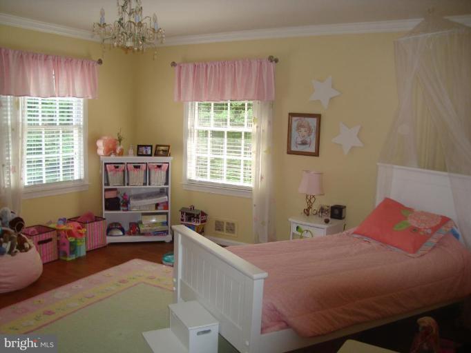 9013 Seven Locks Road Bethesda, MD 20817 - Photo 23 of 29 Bedroom #3