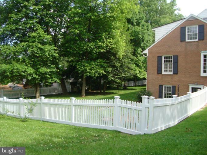 9013 Seven Locks Road Bethesda, MD 20817 - Photo 3 of 29 Exterior #2