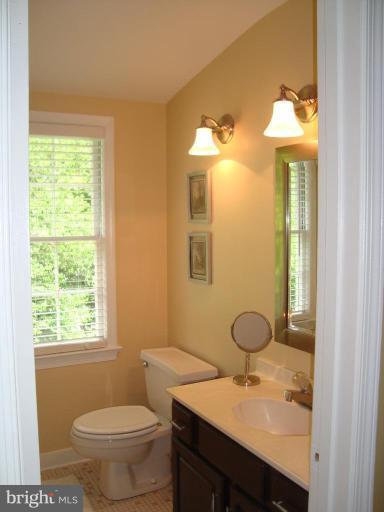 9013 Seven Locks Road Bethesda, MD 20817 - Photo 9 of 29 Master Bath