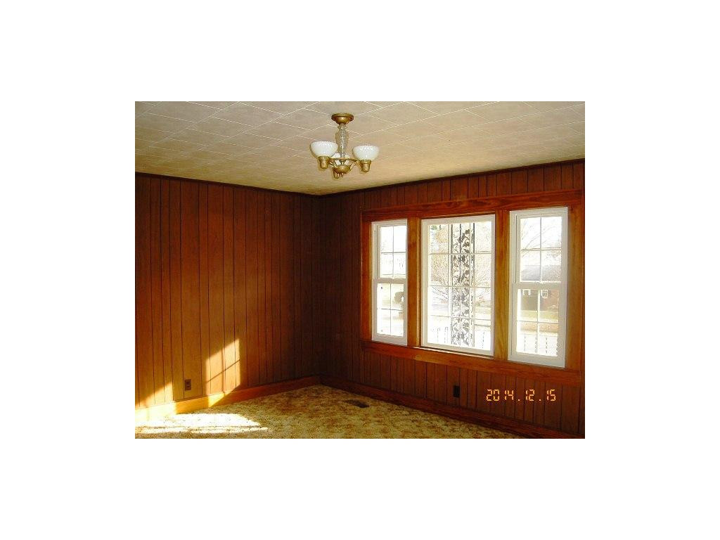 2376 Bob Little Road Elizabethton, TN 37643 - Photo 4 of 24 Living Room