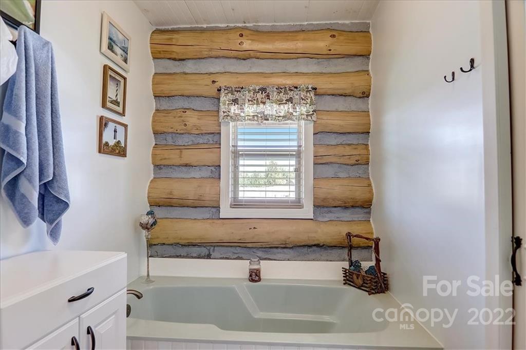 900 Frank Rector Road Marshall, NC 28753 - Photo 11 of 40 Gallery Image 11