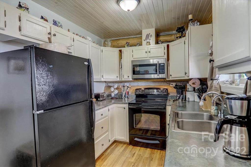 900 Frank Rector Road Marshall, NC 28753 - Photo 6 of 40 Gallery Image 6