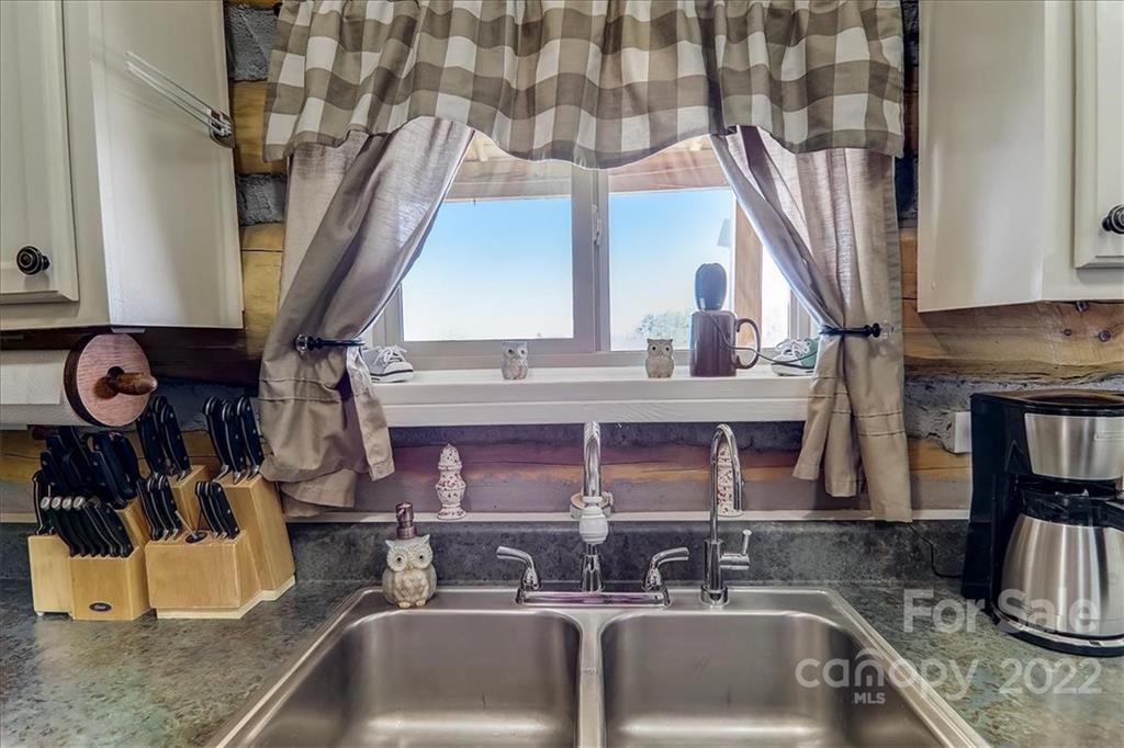 900 Frank Rector Road Marshall, NC 28753 - Photo 7 of 40 Gallery Image 7