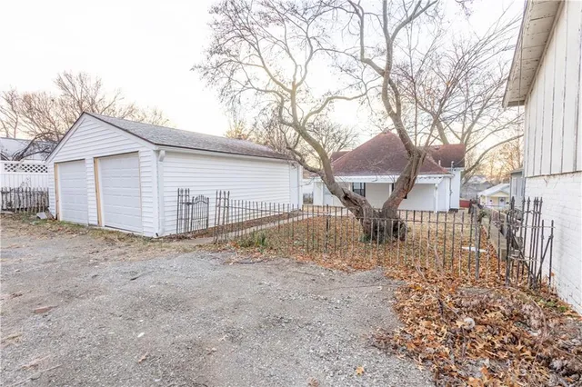 $217,000 | 3317 Sacramento Street, St. Joseph, MO 64507