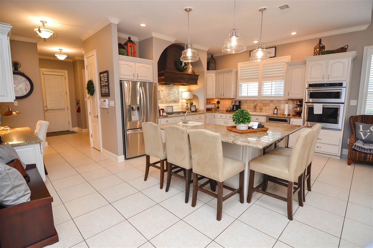 1056 Fall Springs Road Collierville, TN 38017 - Photo 8 of 24
