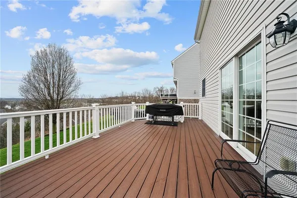 $399,000 | 1335 Maplewood Circle, Washington, PA 15301