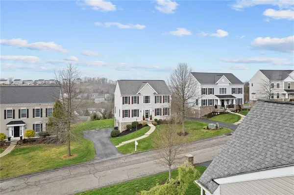 $399,000 | 1335 Maplewood Circle, Washington, PA 15301
