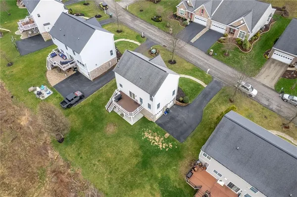 $399,000 | 1335 Maplewood Circle, Washington, PA 15301