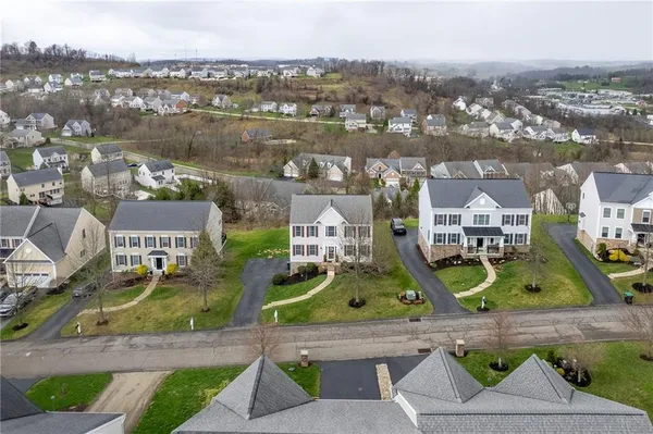 $399,000 | 1335 Maplewood Circle, Washington, PA 15301