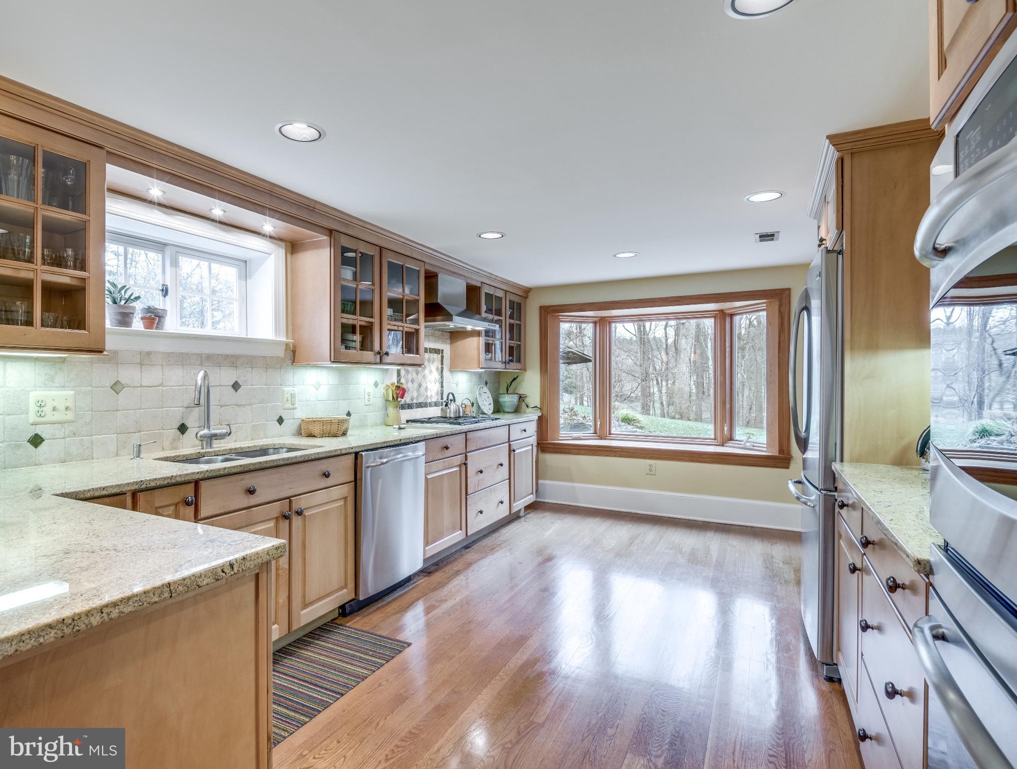 524 Springvale Road Great Falls, VA 22066 - Photo 13 of 30 Kitchen