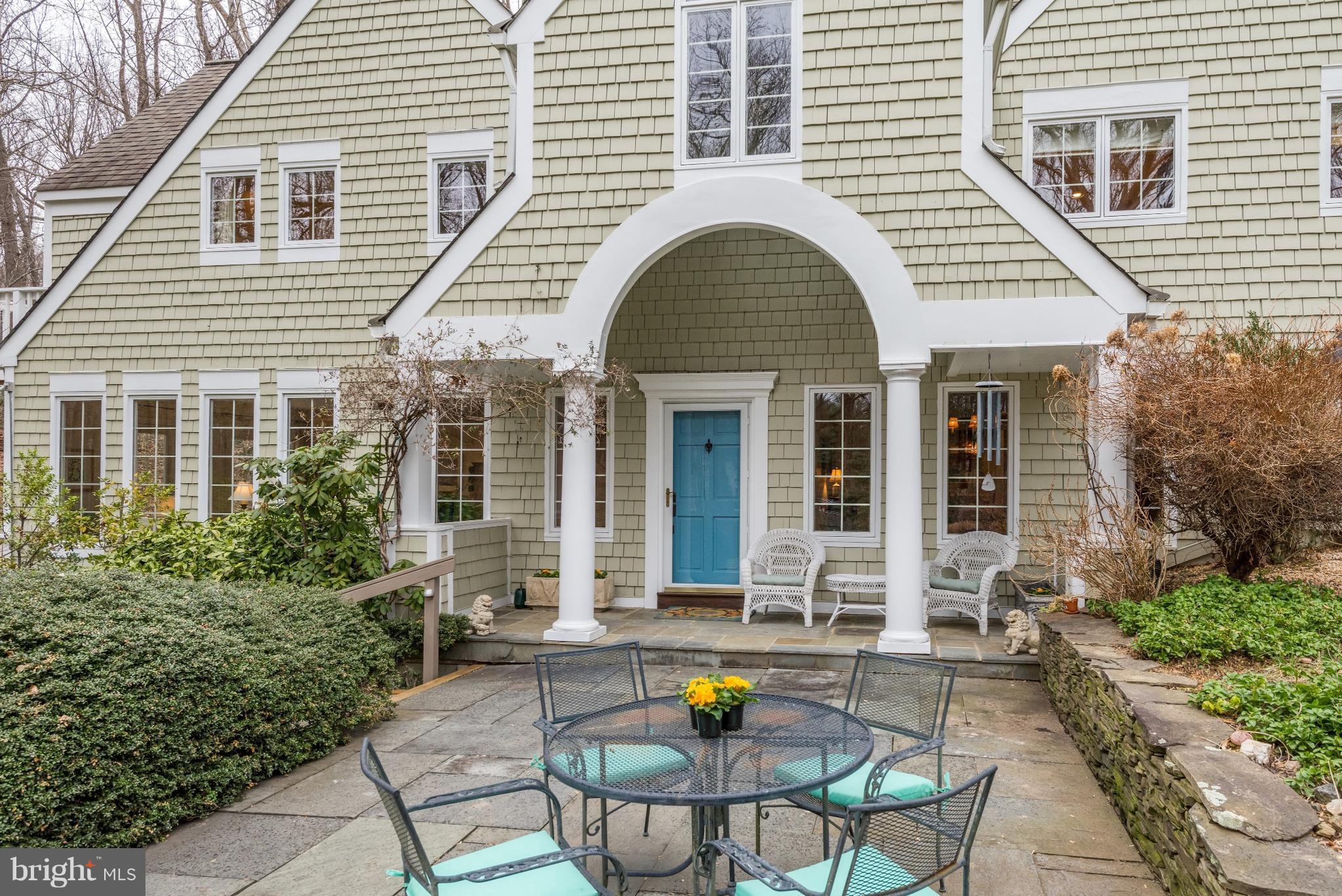 524 Springvale Road Great Falls, VA 22066 - Photo 3 of 30 Front Patio