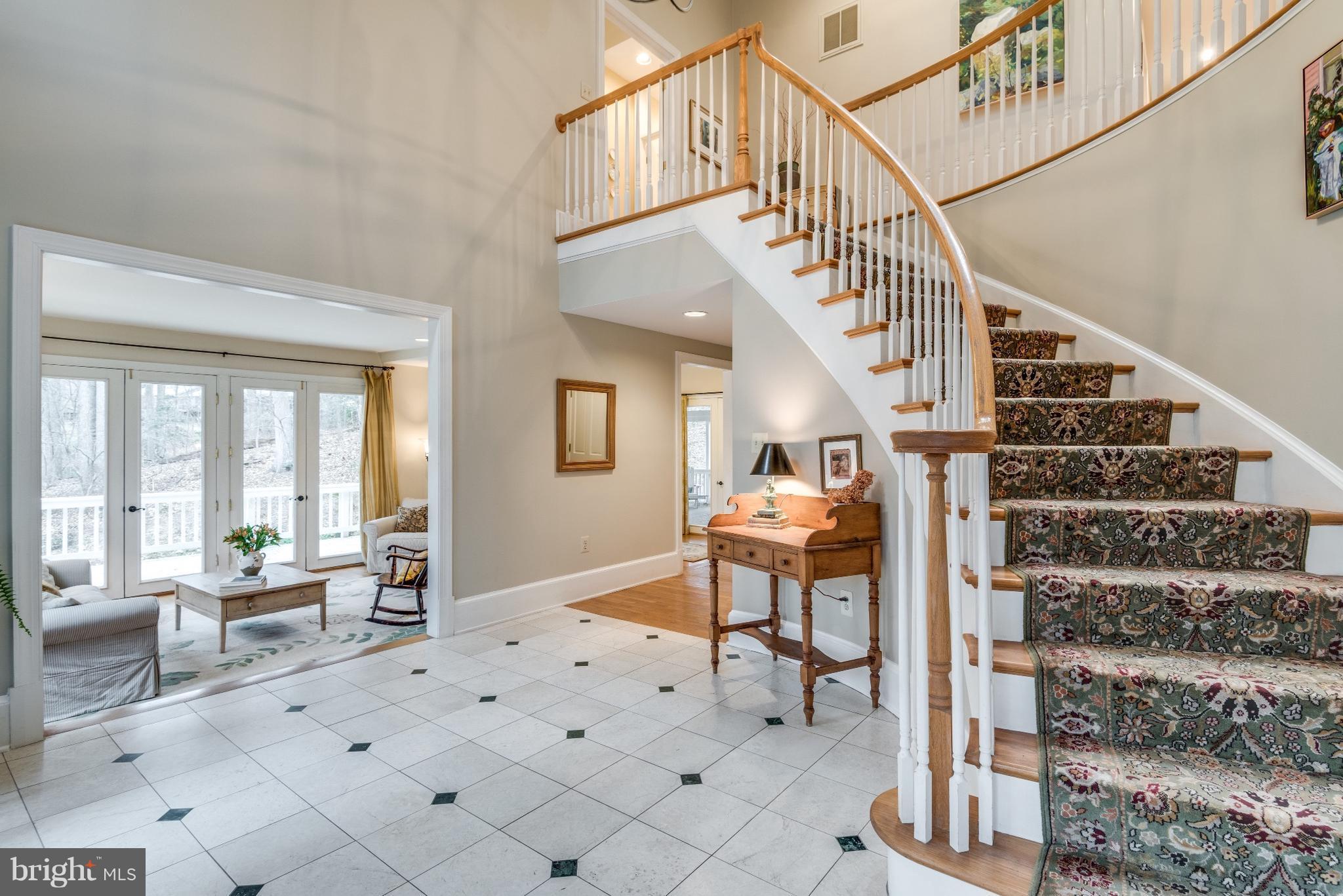 524 Springvale Road Great Falls, VA 22066 - Photo 4 of 30 Foyer