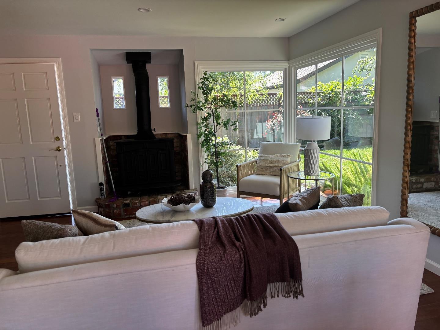 2355 Louis Road Palo Alto, CA 94303 - Photo 5 of 16